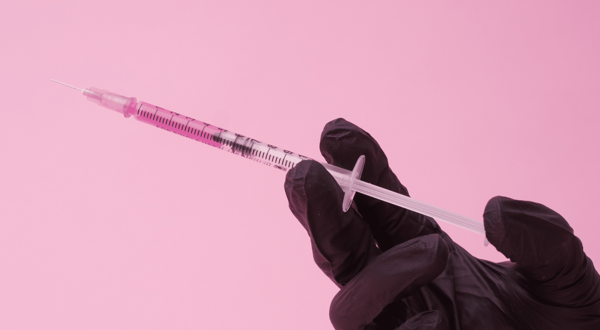 Les injections à l'acide hyaluronique Paris Dental Studios